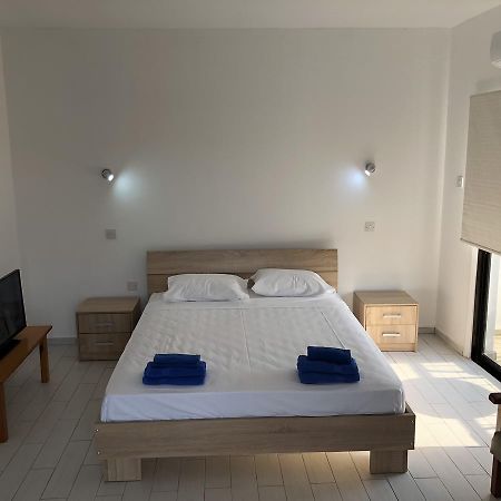 Kasapis Apts Larnaca Bagian luar foto