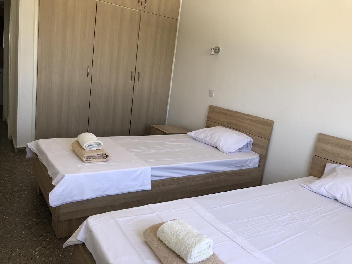 Kasapis Apts Larnaca Bagian luar foto