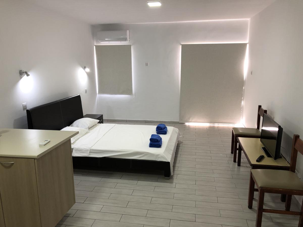 Kasapis Apts Larnaca Bagian luar foto
